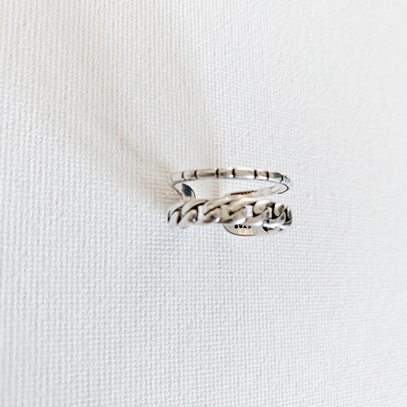 5/$25 Silver chain link double band ring - Picture 7 of 9